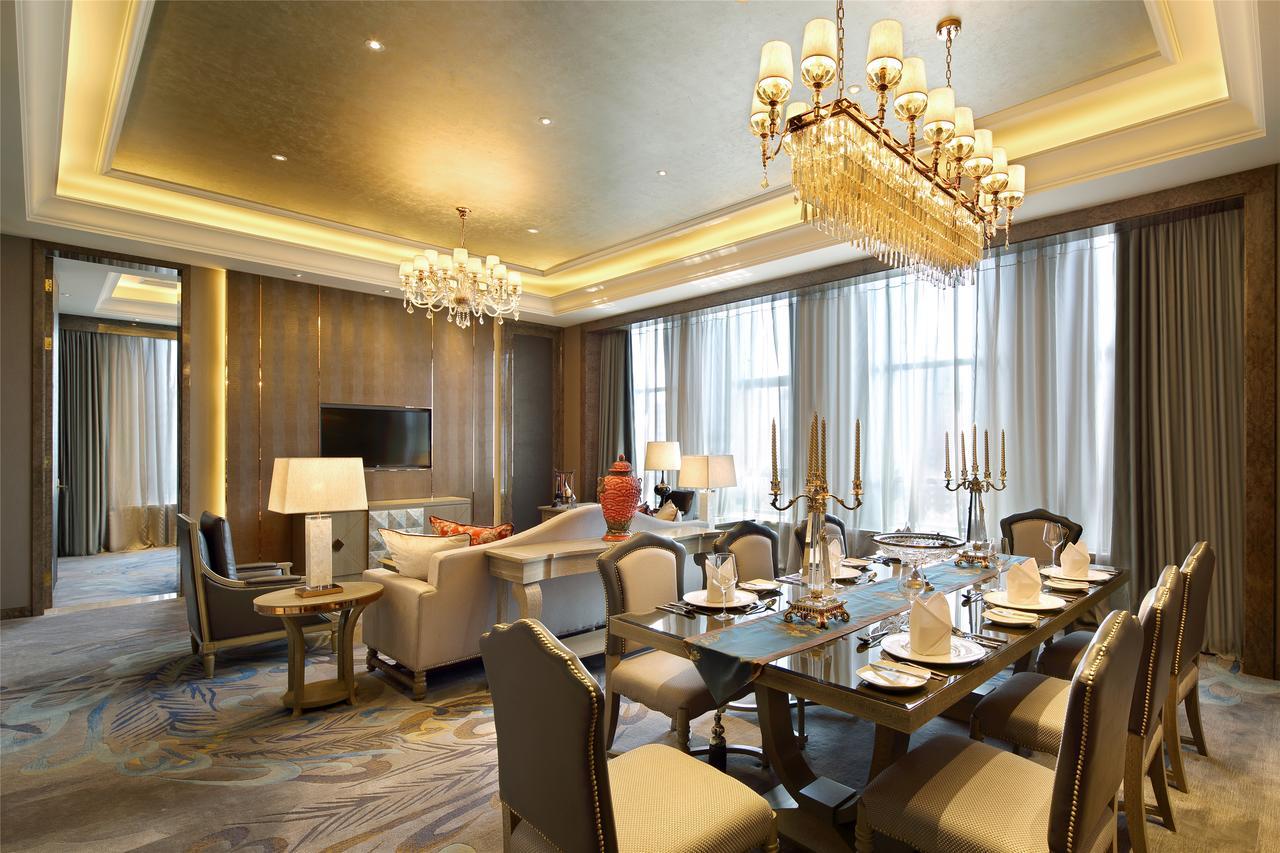 Отель Wanda Realm Siping Экстерьер фото